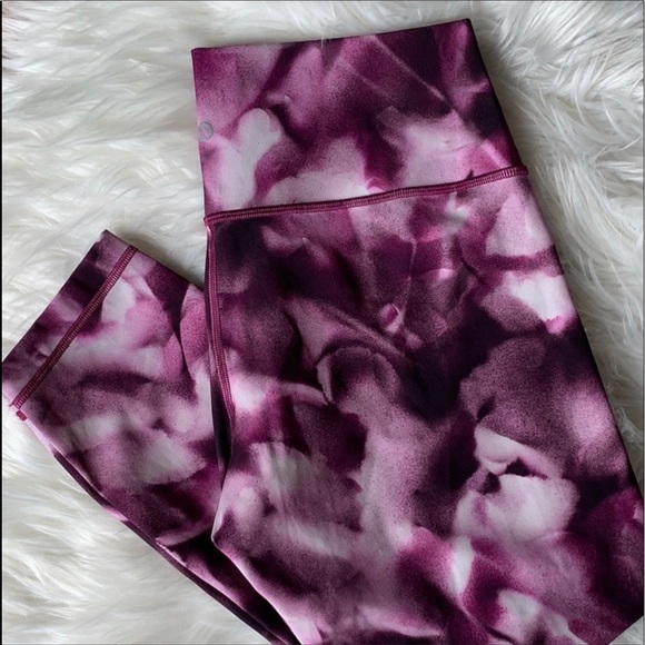 Lululemon leggings - Picture 1 of 3